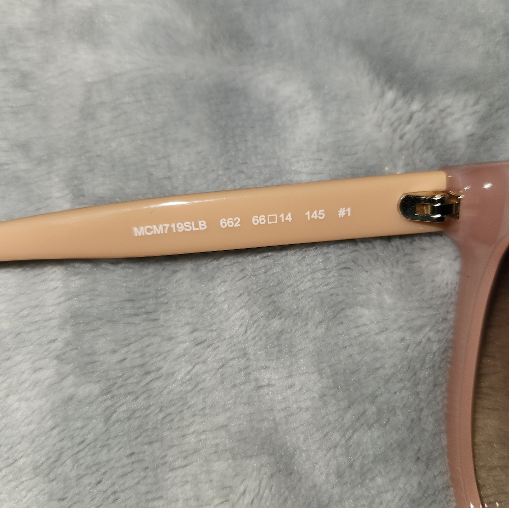 mcm pink sunglasses - Picture 2 of 7